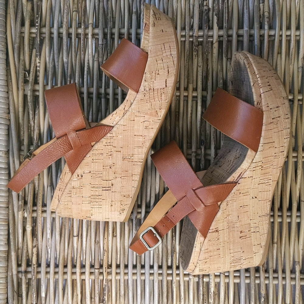 Korkease leather platform sandals size 8